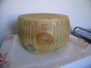 Forma Parmigiano-Reggiano