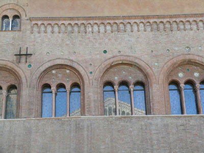 Cattedrale riflessa sul Vescovado